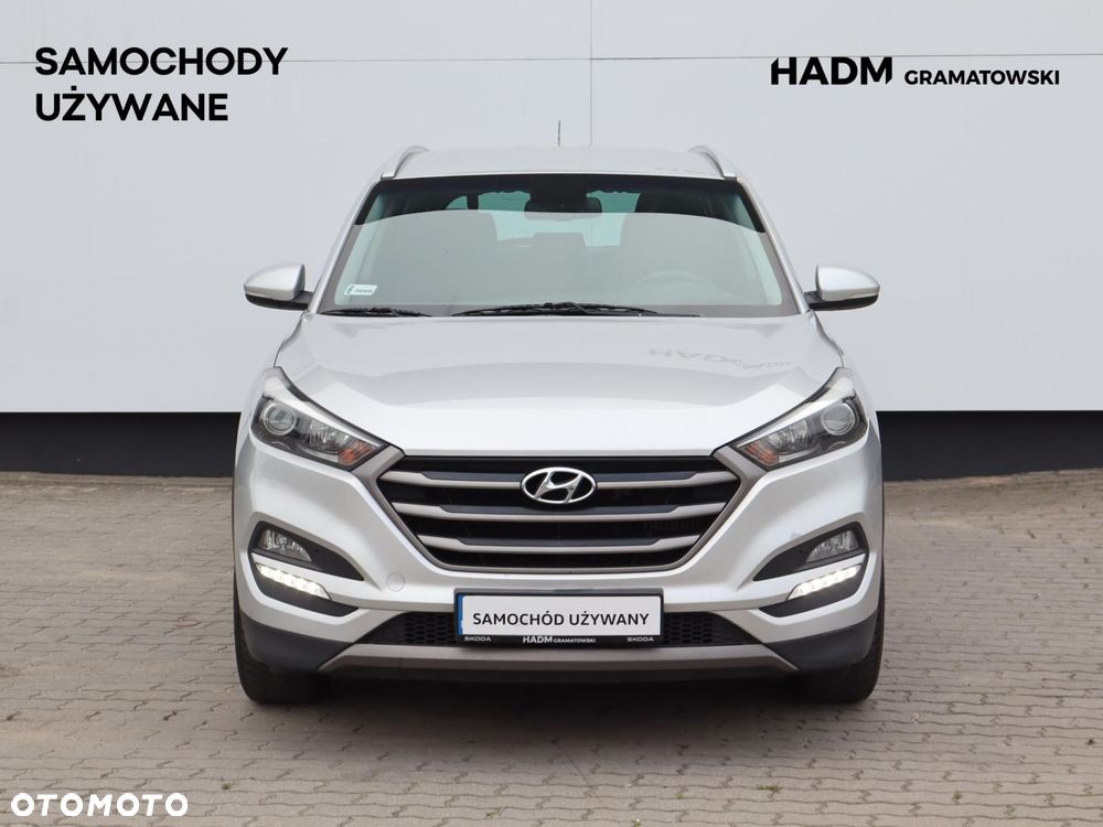Hyundai Tucson 2.0 CRDI BlueDrive Comfort 2WD - 19