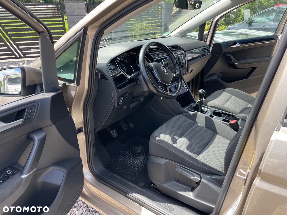 Volkswagen Tiguan - 13