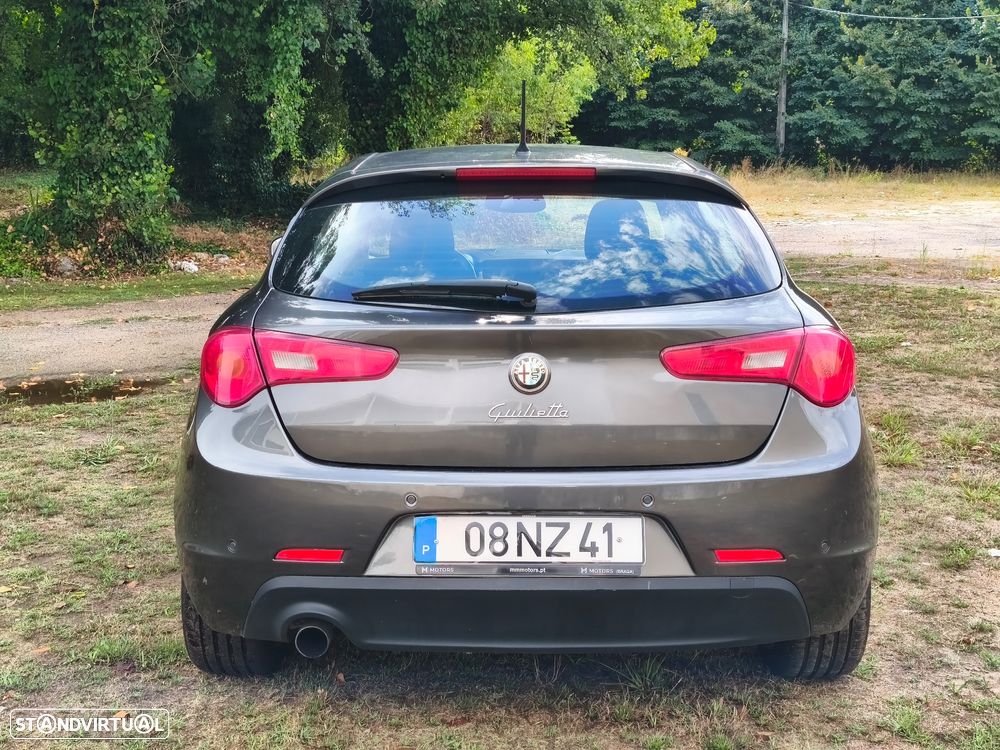 Alfa Romeo Giulietta 1.6 JTDM Distinctive - 46
