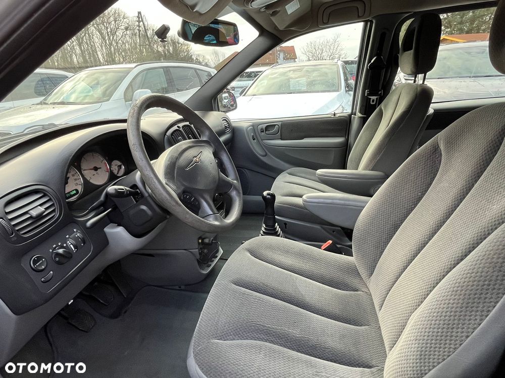 Chrysler Grand Voyager 2.5 CRD Limited - 14