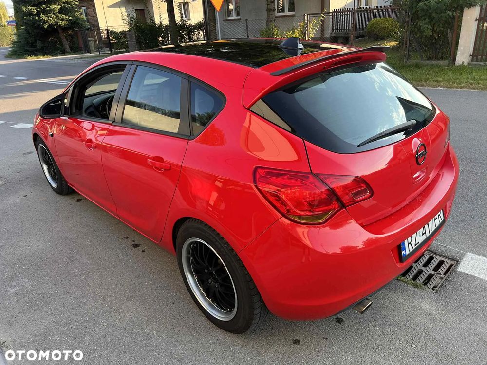 Opel Astra IV 1.4 T Edition 150 - 17