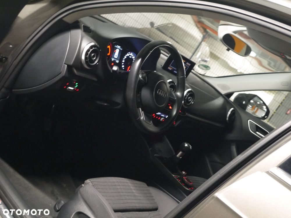 Audi A3 Sportback 2.0 TDI (clean diesel) S line Sportpaket - 37