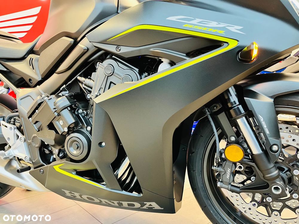 Honda CBR - 8