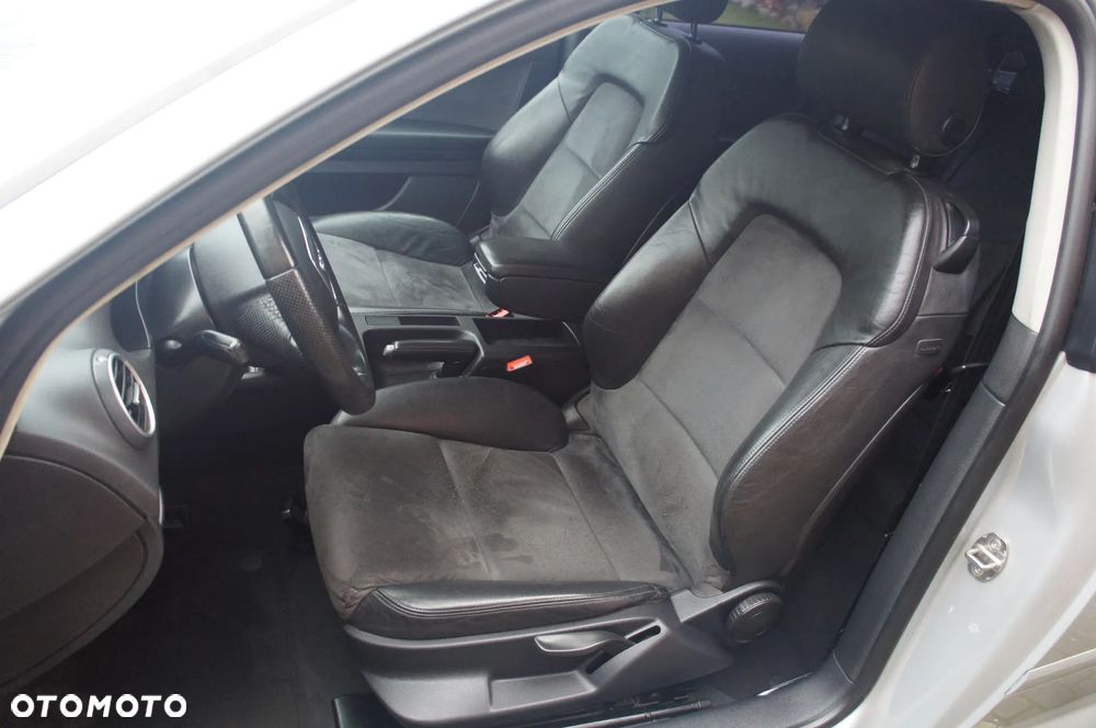 Audi A3 3-drzwiowe 2.0 FSI tiptronic Attraction - 16