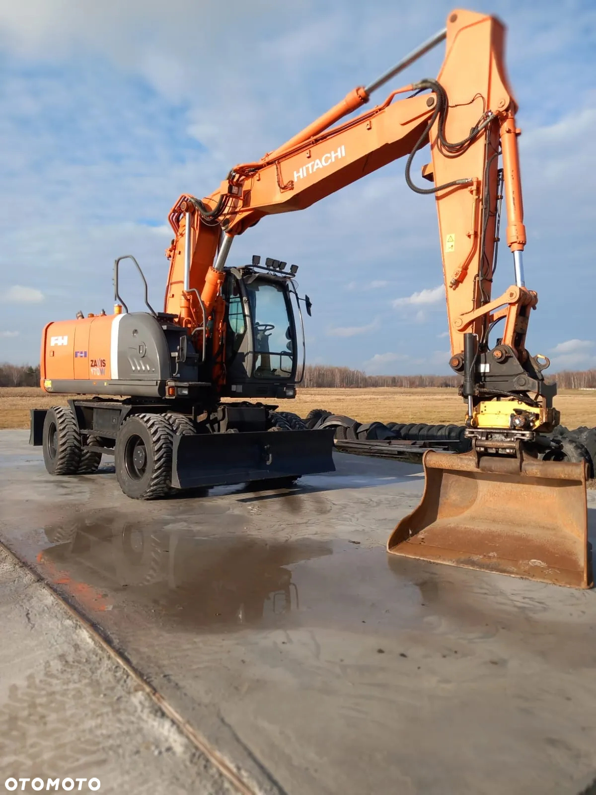 Hitachi 170 W Rototilt - 5