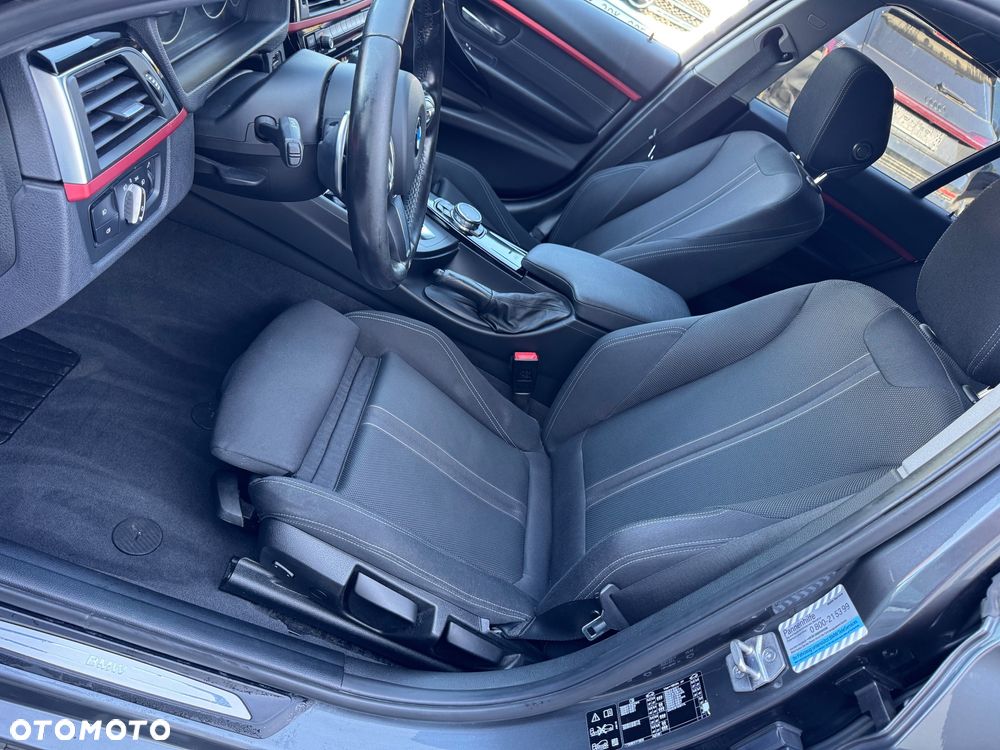 BMW Seria 3 320d xDrive Edition M Sport Shadow - 16
