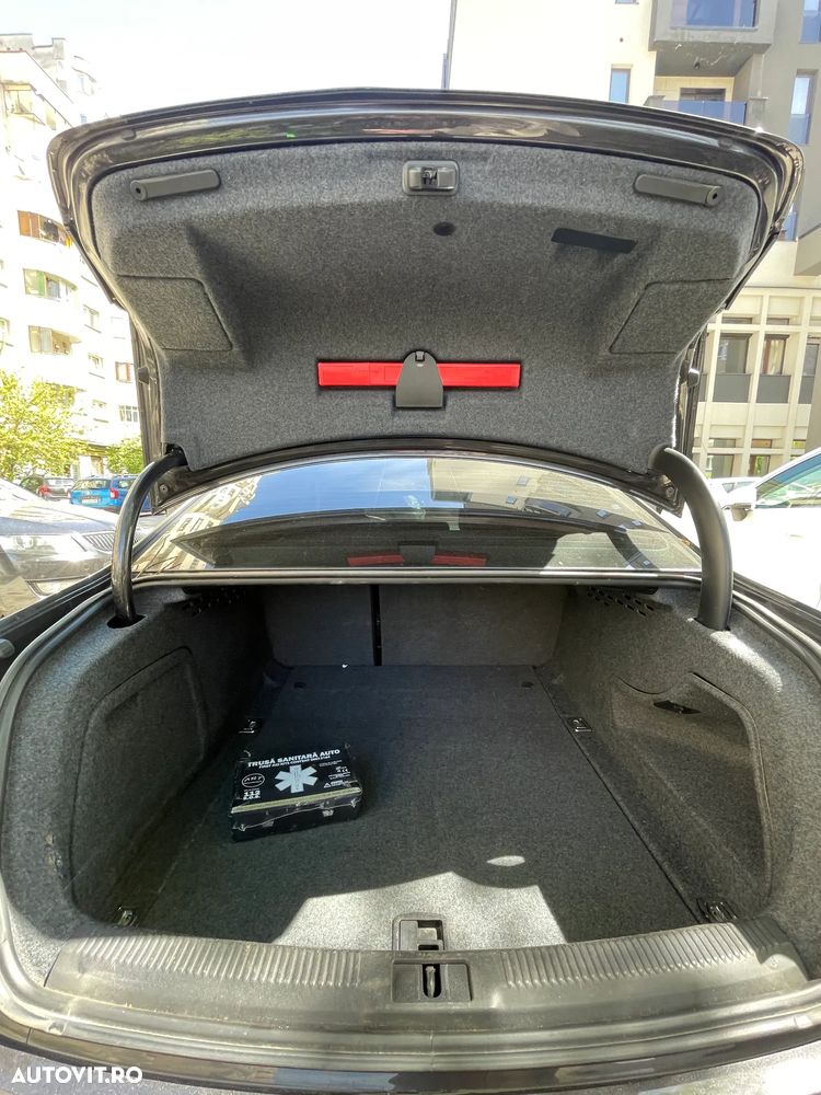 Audi A4 2.0 TDI - 9