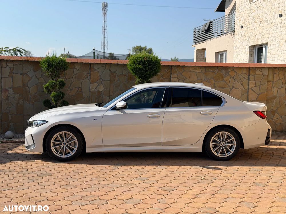 BMW Seria 3 330i AT - 29