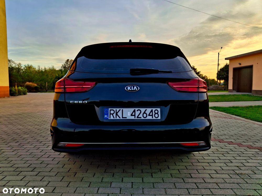 Kia Ceed 1.0 T-GDI 120 OPF Edition 7 - 9
