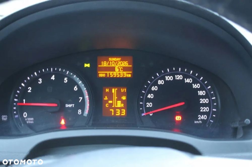 Toyota Avensis 1.8 Premium - 13