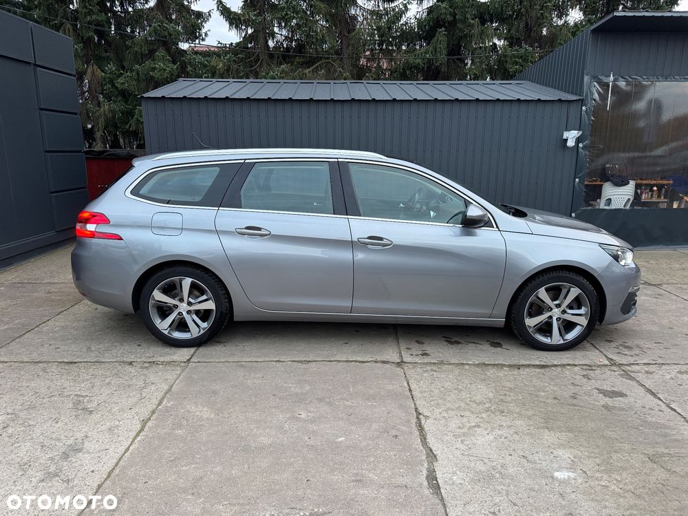 Peugeot 308 BlueHDi FAP 150 Stop&Start Automatik Allure - 4