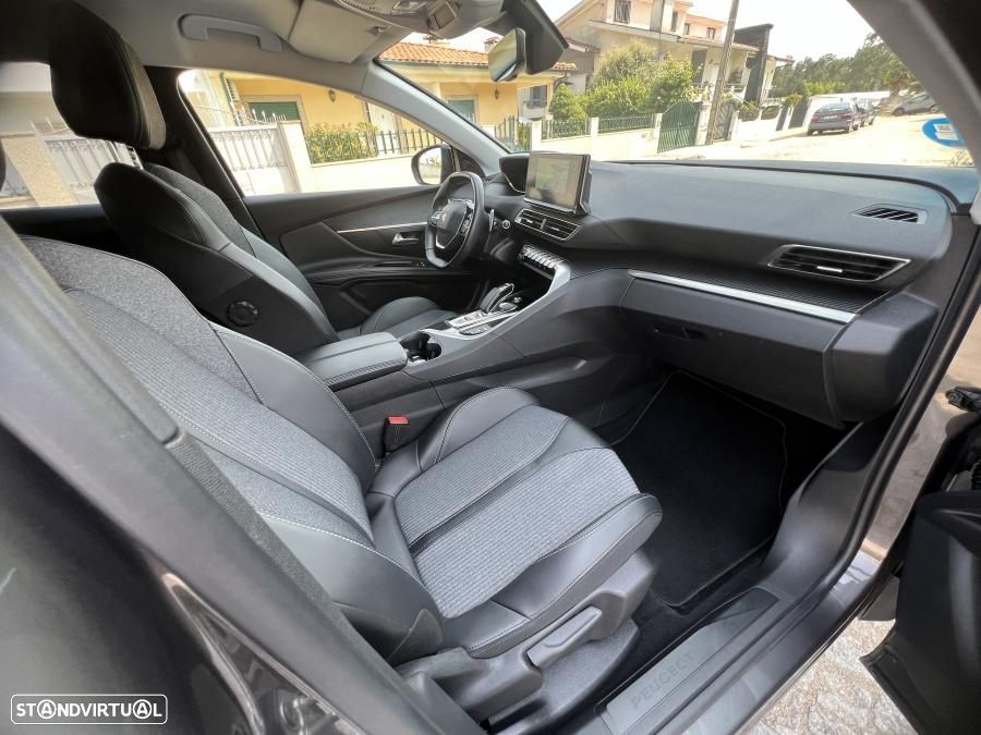 Peugeot 3008 1.6 Hybrid Allure e-EAT8 - 23