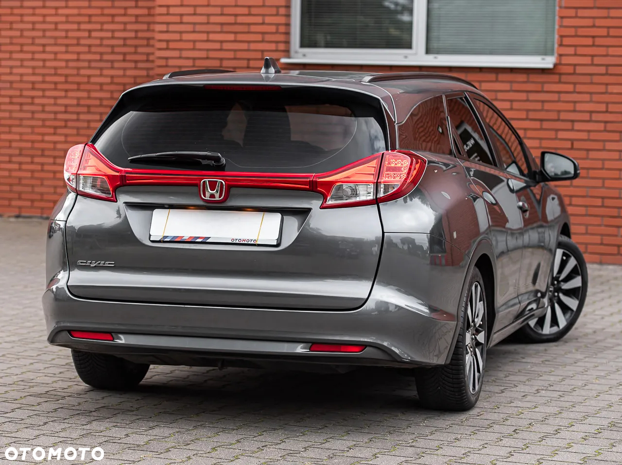 Honda Civic Tourer 1.8 i-VTEC Lifestyle - 16