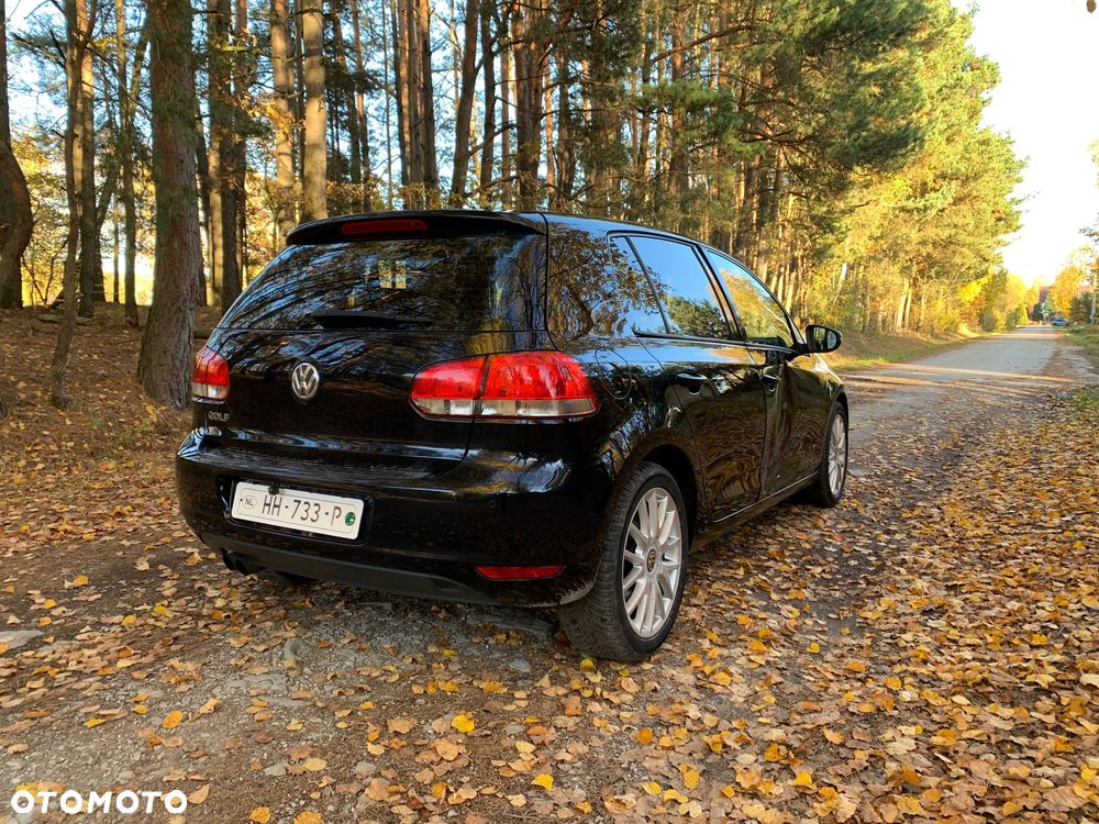 Volkswagen Golf - 6