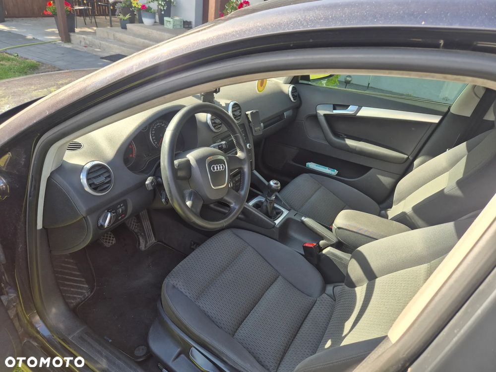 Audi A3 Sportback 1.9 TDI DPF Ambiente - 6