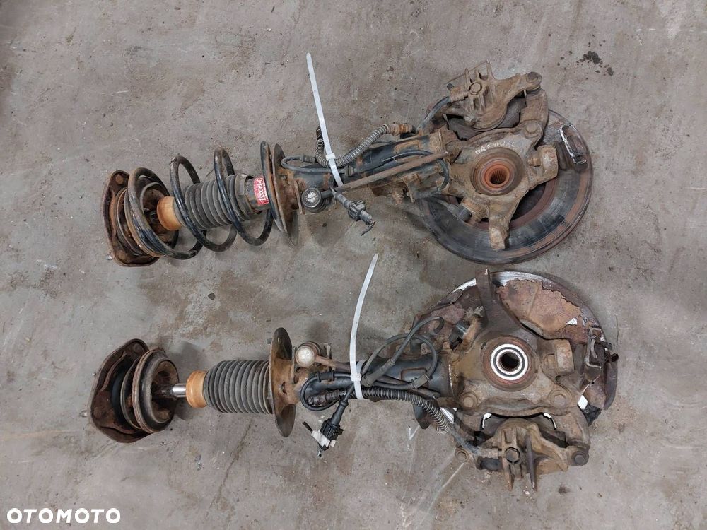 AMORTYZATOR ZWROTNICA LEWY PRAWY PRZÓD HAMULCE VOLVO S40 V40 I LIFT 1.9 DI - 4