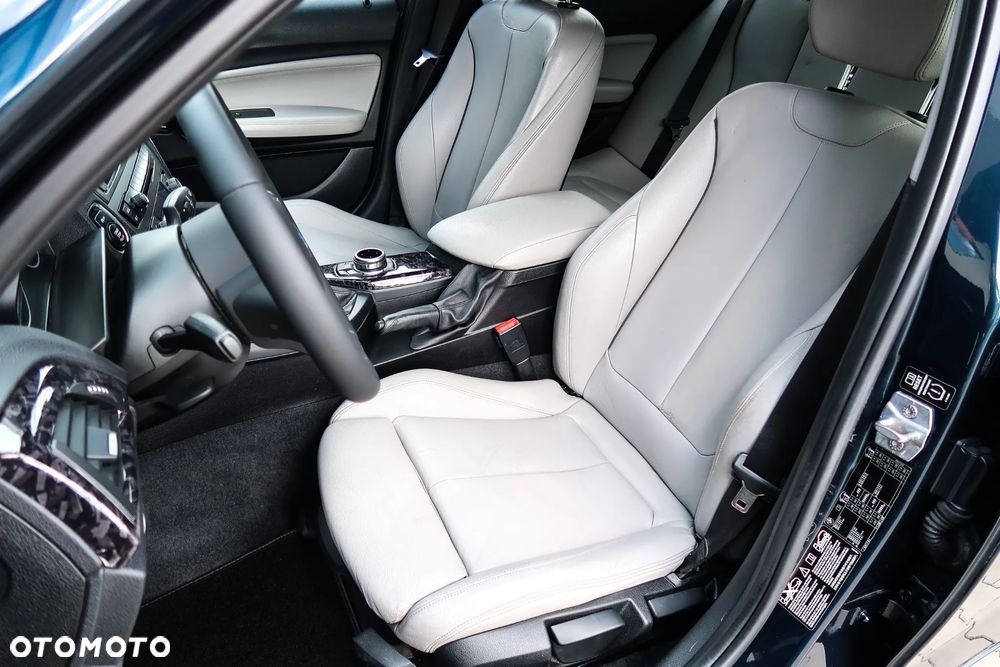 BMW Seria 1 120d xDrive Sport Line - 35