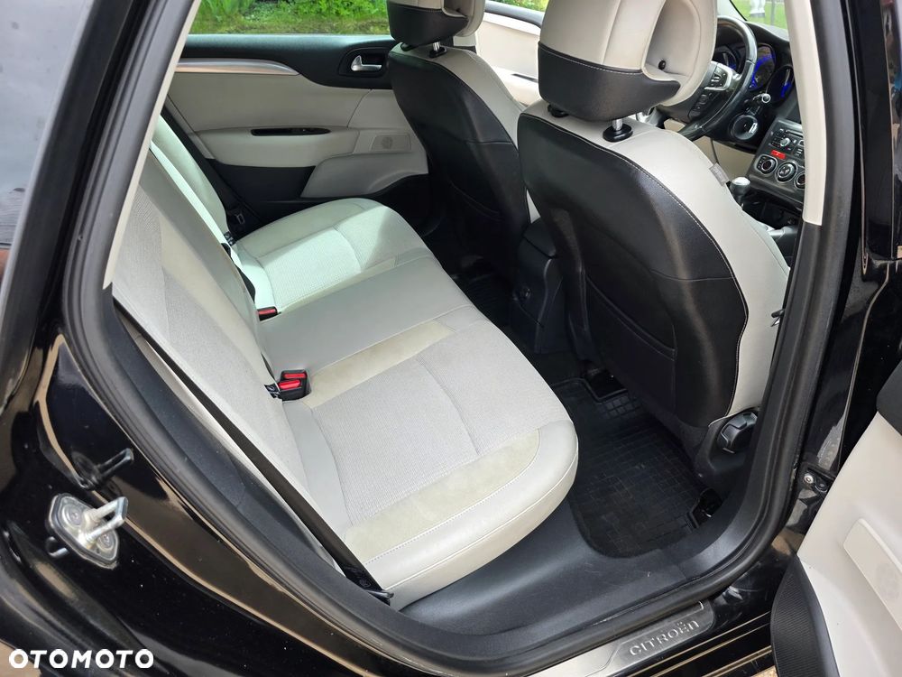 Citroën C4 1.6 VTi Exclusive - 8