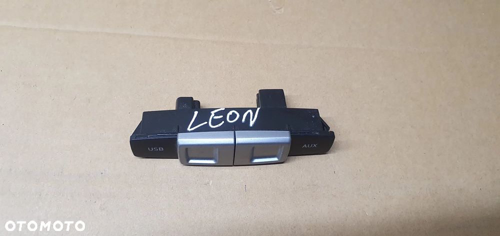 Czytnik Gniazdo AUX USB Seat Leon II Lift 1P0035726A - 2