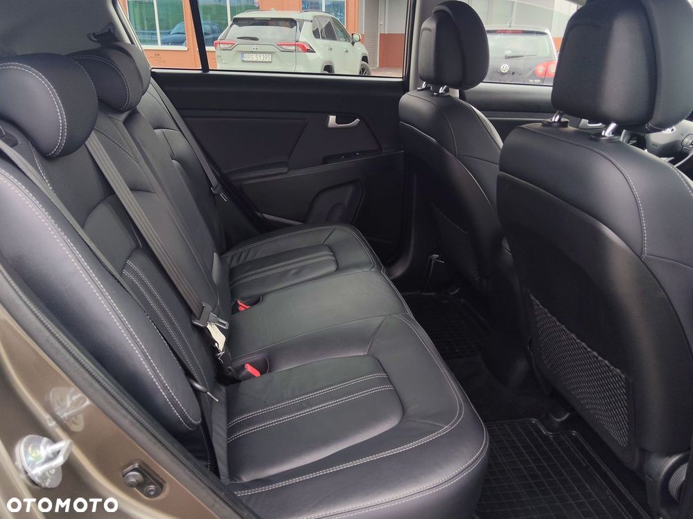 Kia Sportage 1.7 CRDI 2WD Spirit - 25