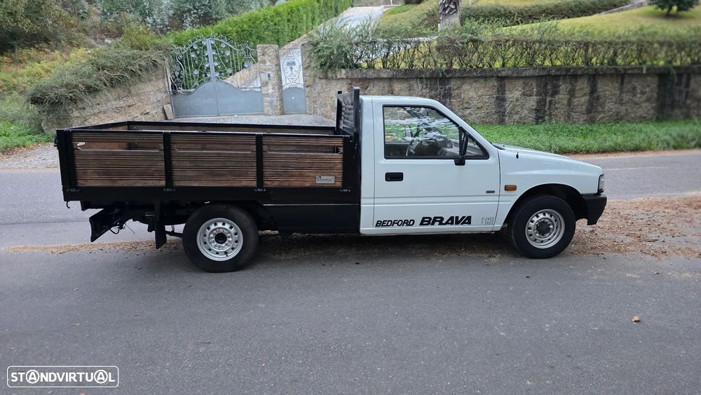 Bedford Brava/Direção Assistida - 26