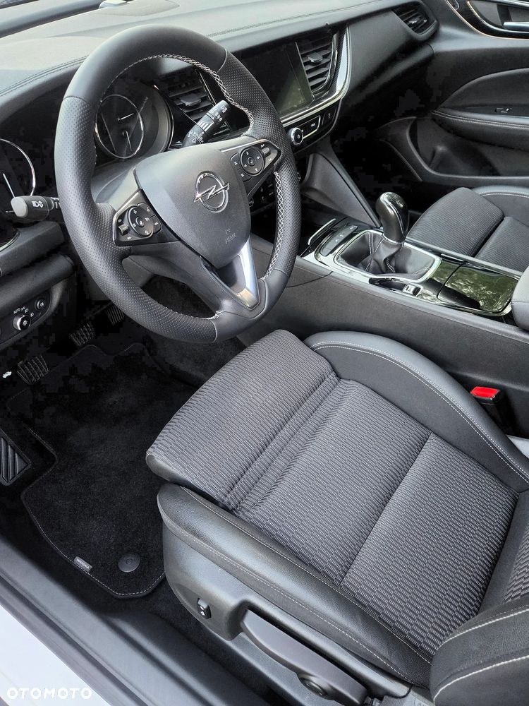 Opel Insignia 1.5 T Exclusive S&S Eco - 19