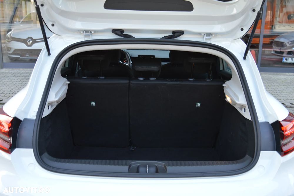 Renault Clio E-TECH Hybrid 140 BUSINESS EDITION - 37