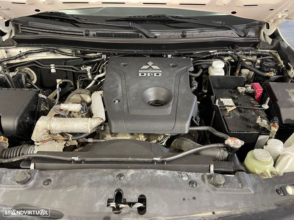 Mitsubishi L200 2.3 DI-D CD Invite 4WD - 29