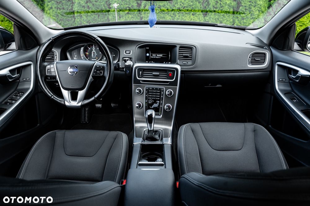 Volvo V60 D4 - 28