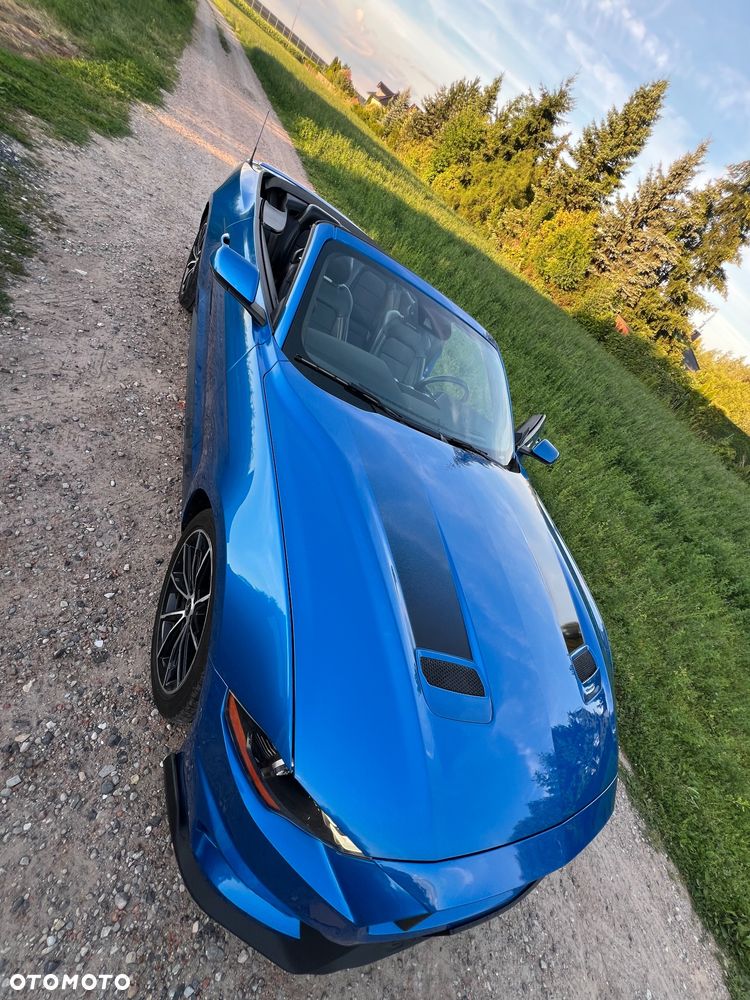 Ford Mustang - 6