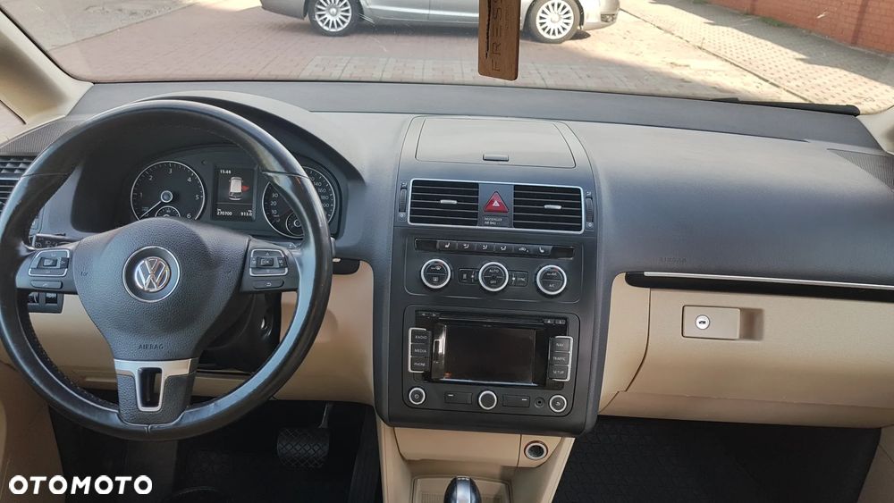 Volkswagen Touran 2.0 TDI DPF Highline DSG - 20