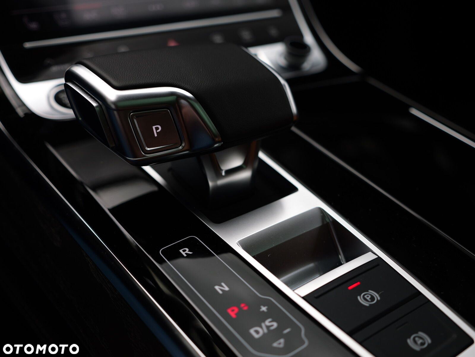 Audi A8 - 35