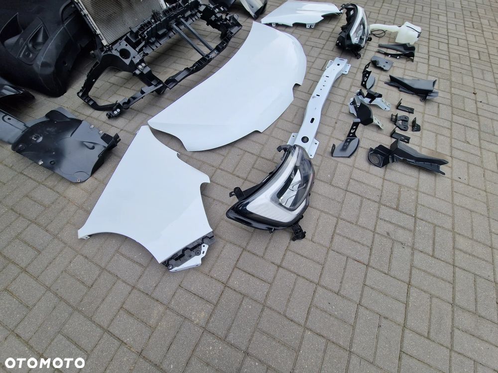 MASKA BŁOTNIK ZDERZAK LAMPY RENAULT MASTER IV - 16