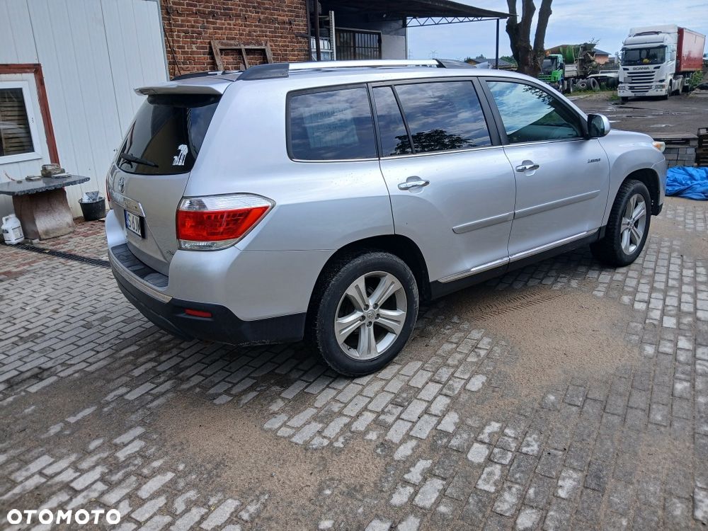 Toyota Highlander - 3