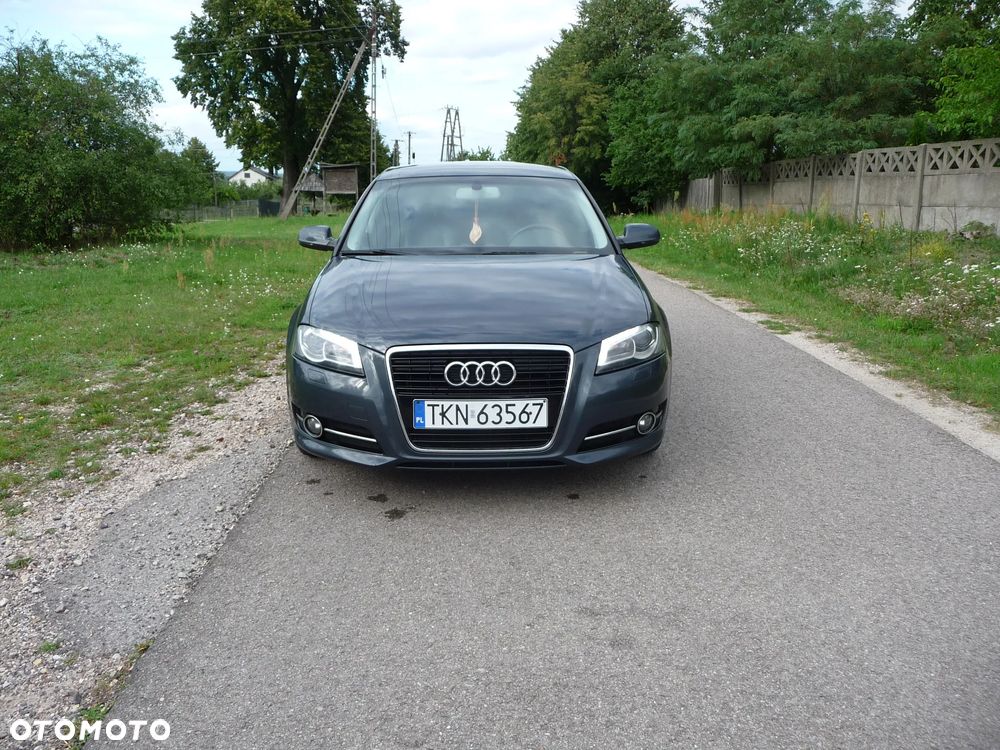 Audi A3 Sportback 1.6 TDI Ambiente - 2