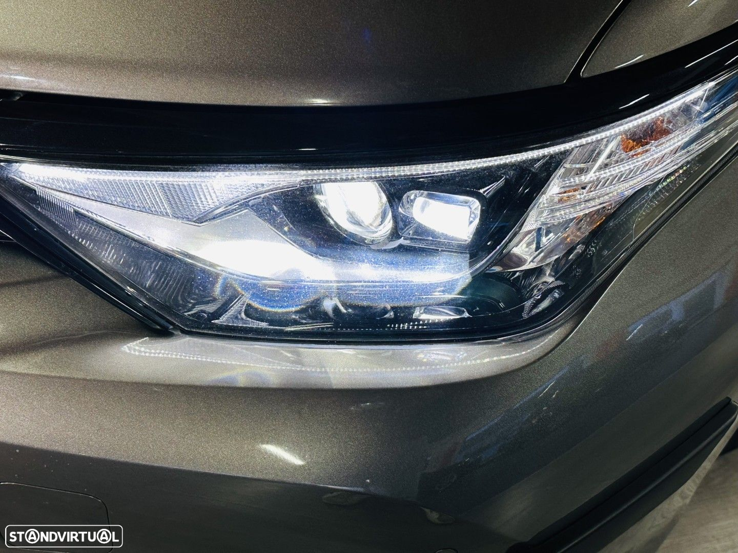 Toyota Auris Touring Sports 1.8 HSD Comfort +P.Sport+Navi - 28