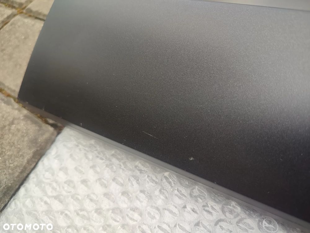 LISTWA DRZWI PRAWY PRZÓD Polestar 4 8892891969 - 4
