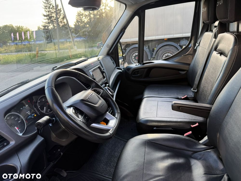 Iveco Daily 35S180, 3.0 180KM, L3H2, HiMatic, Winda, Niski przebieg - 32