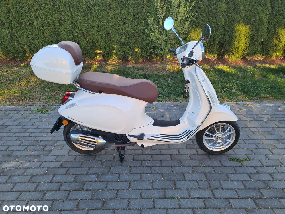 Vespa Primavera - 2
