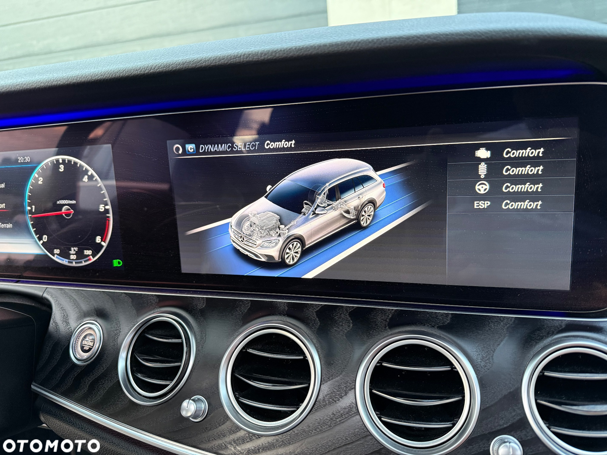 Mercedes-Benz Klasa E 220 d 4Matic T All-Terrain 9G-TRONIC Exclusive - 34