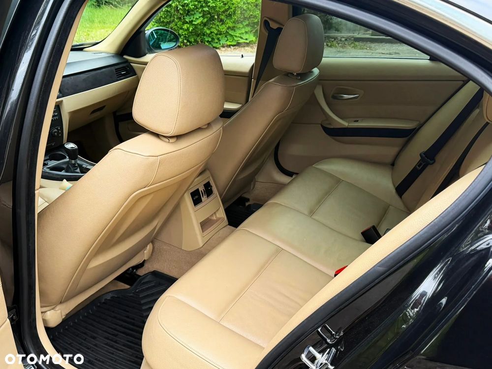 BMW Seria 3 - 31