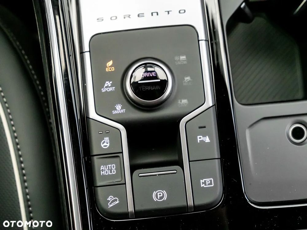 Kia Sorento 1.6 T-GDI HEV Prestige Line 7os - 29