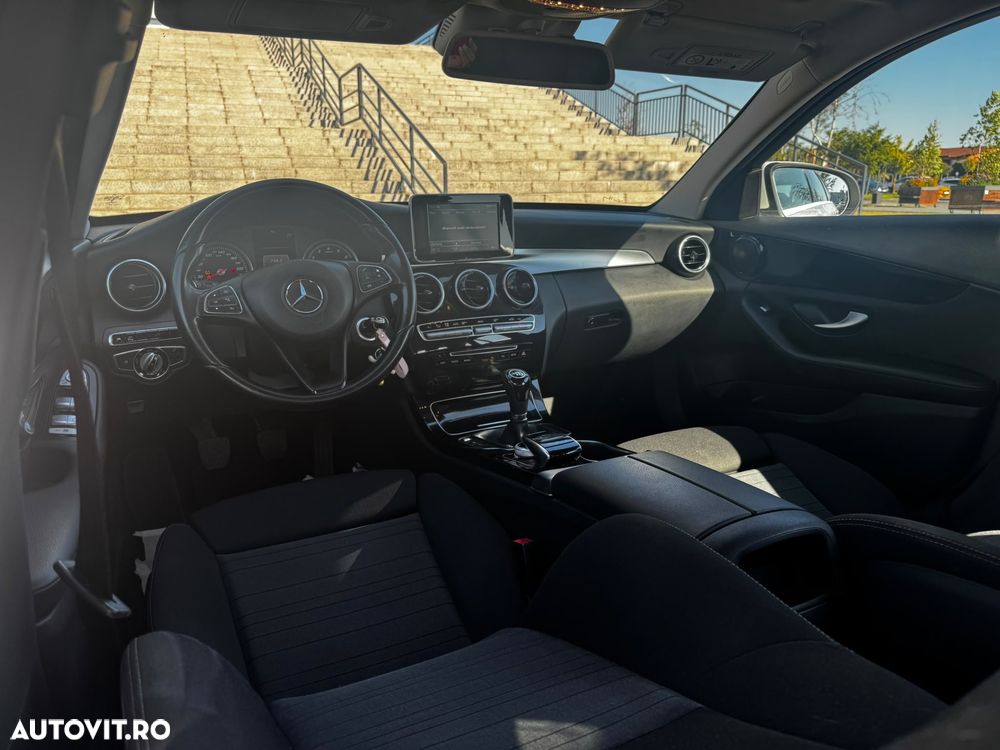Mercedes-Benz C 180 - 5