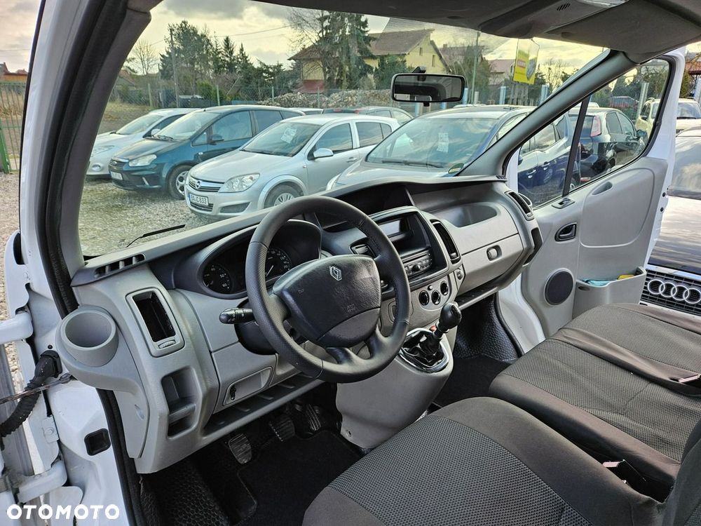Renault Trafic - 8