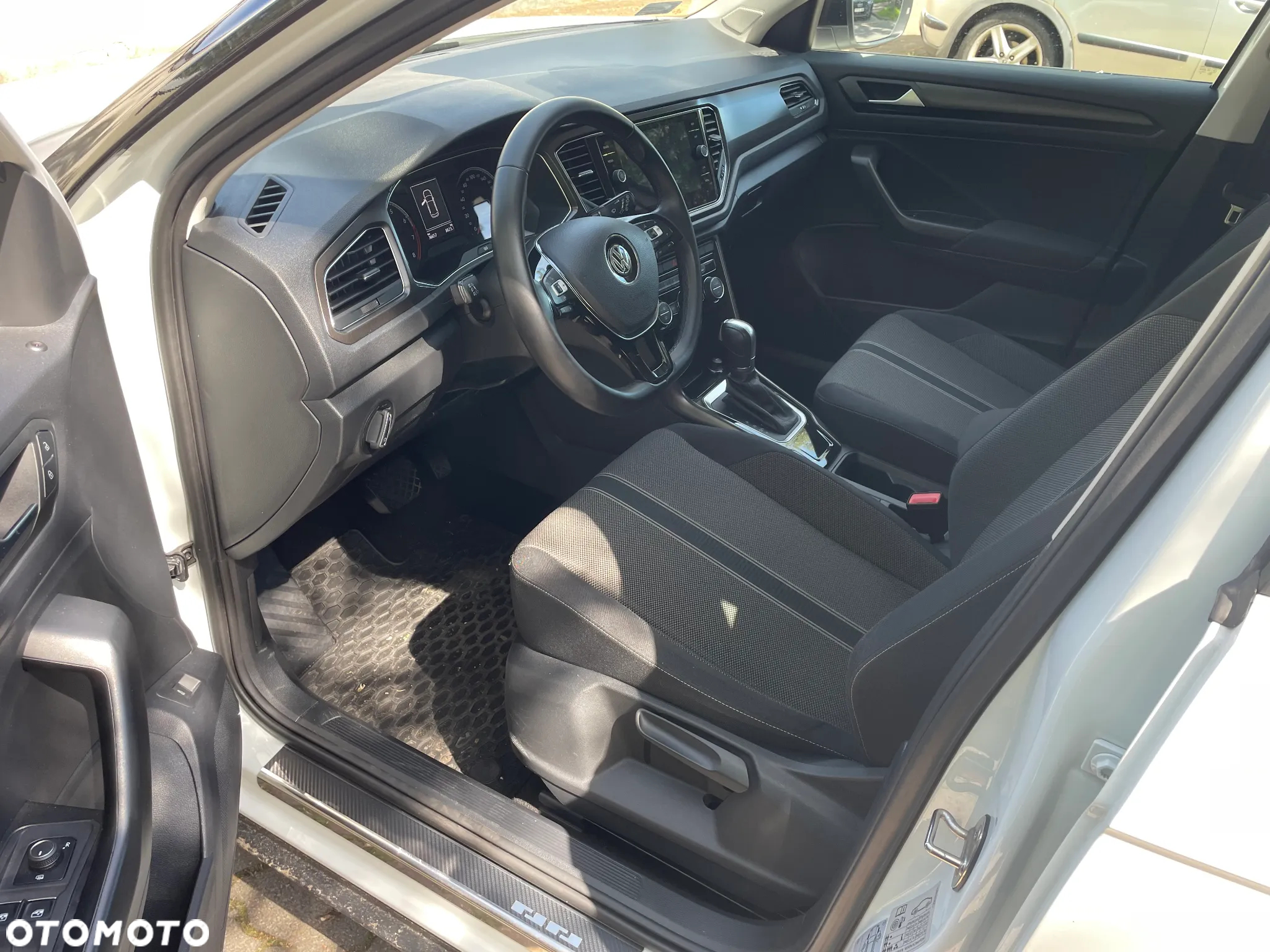 Volkswagen T-Roc 1.5 TSI ACT Advance DSG - 6