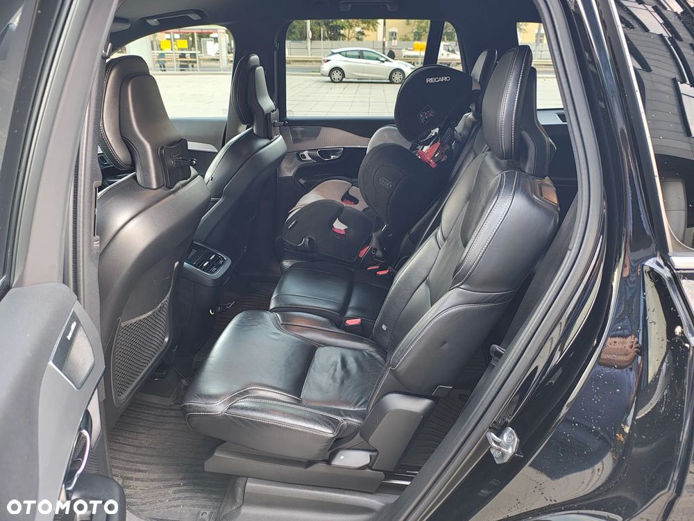 Volvo XC 90 D5 AWD R-Design 7os - 17