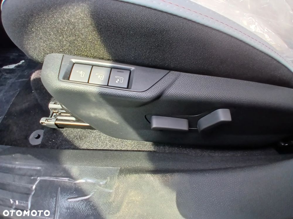 Citroën C4X 1.2 mHEV Max eDCT6 - 16