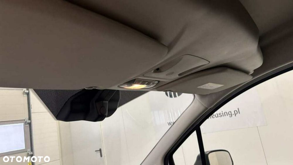 Ford Transit Courier - 12