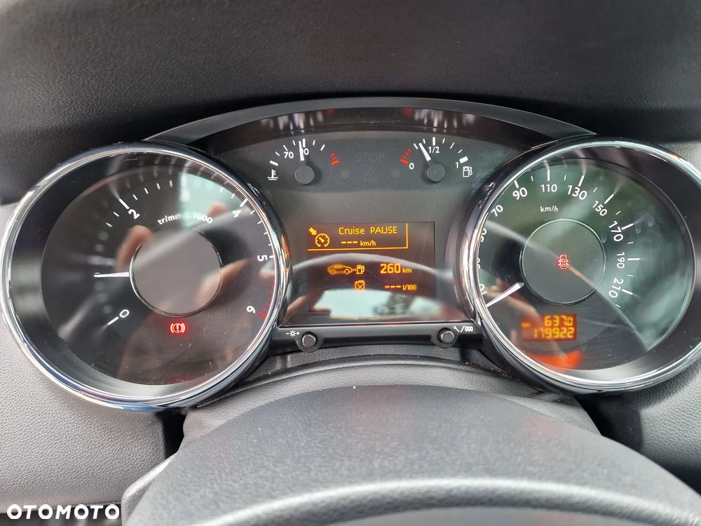 Peugeot 5008 HDI FAP 150 Allure - 23