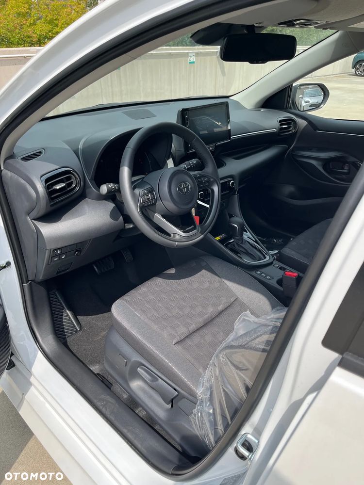 Toyota Yaris - 9